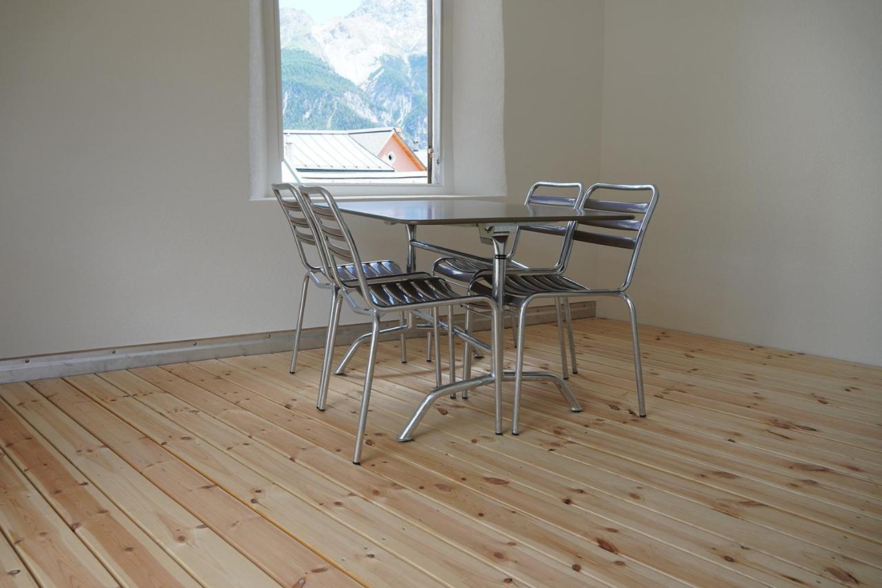Apartamento Chasa Fent, Sent Scuol Im Engadin Exterior foto